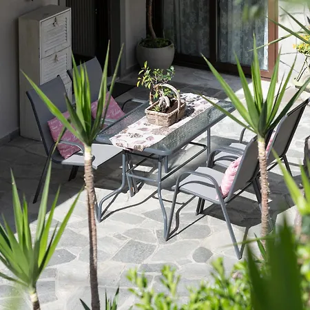 Apartman Elzo Néosz Marmarász