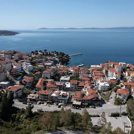 Elzo * Neos Marmaras