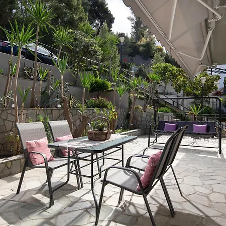 Elzo * Neos Marmaras