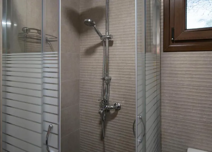 Elzo Néosz Marmarász