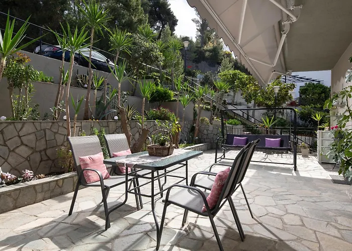 Elzo * Néosz Marmarász